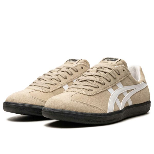 asics onitsuka tiger tokuten shoes beige white black 1183A907_203