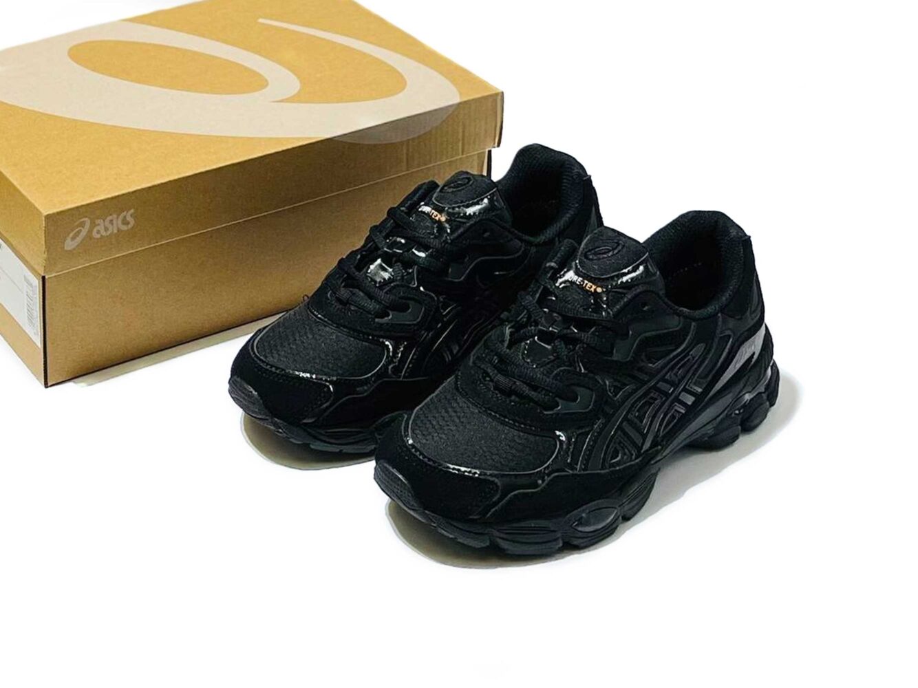 Купить Asics NYC Winter All Black Gore-Tex