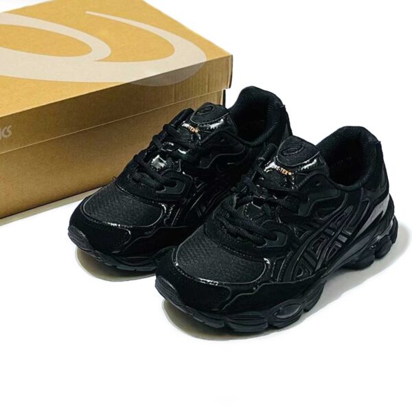 Asics NYC Winter All Black Gore-Tex