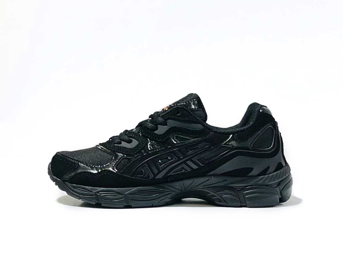 Купить Asics NYC Winter All Black Gore-Tex