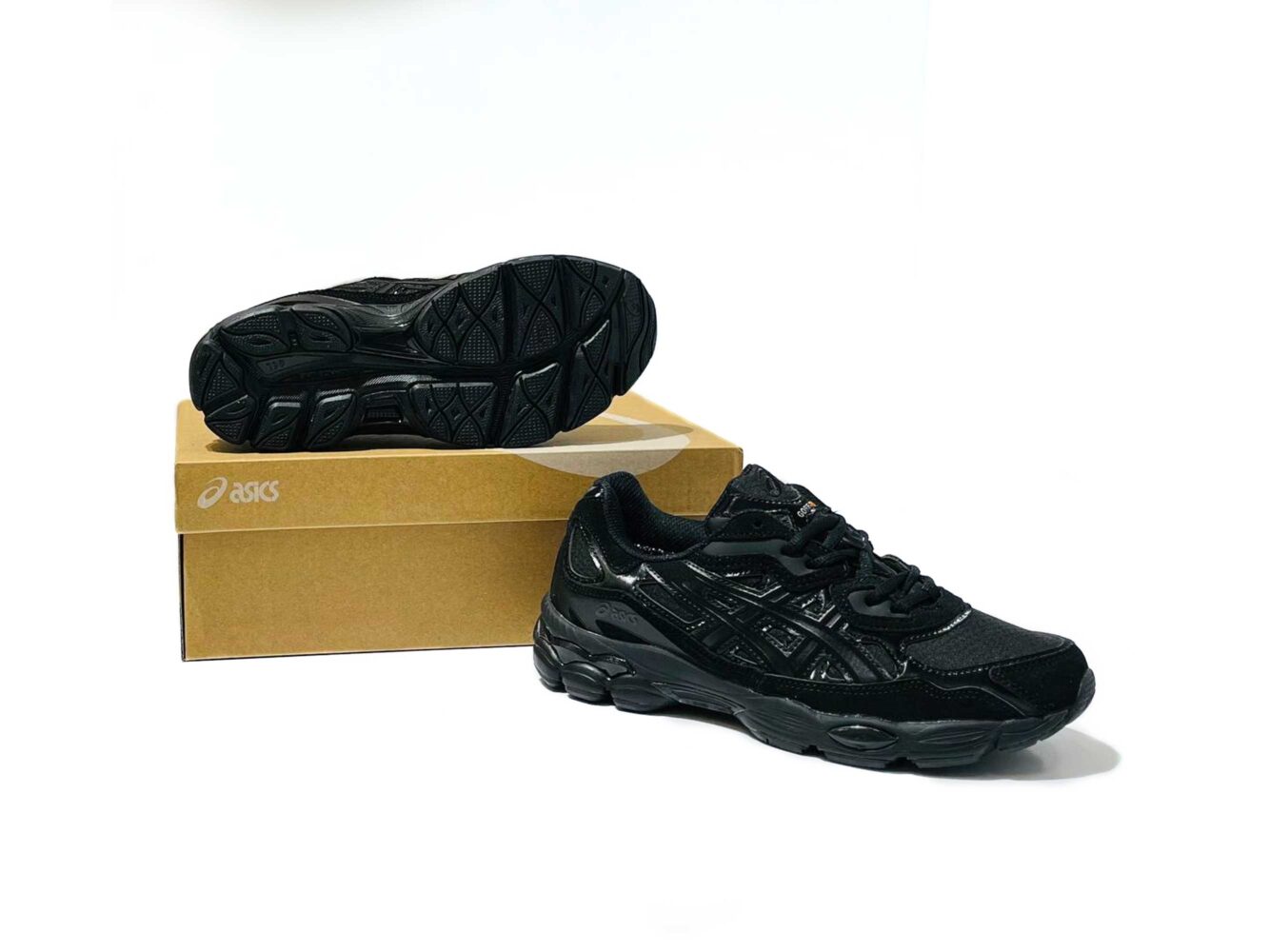 Купить Asics NYC Winter All Black Gore-Tex