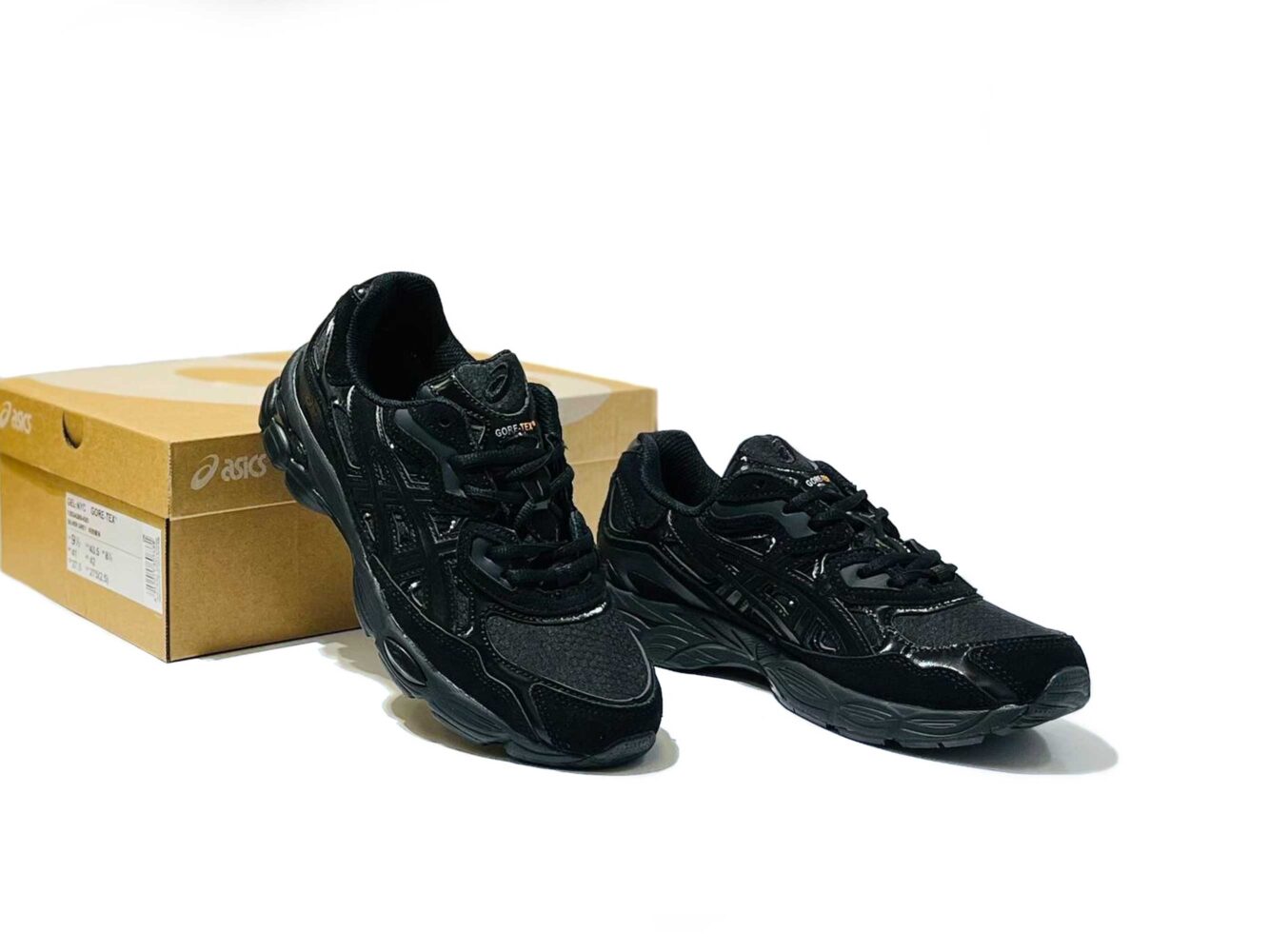 Купить Asics NYC Winter All Black Gore-Tex